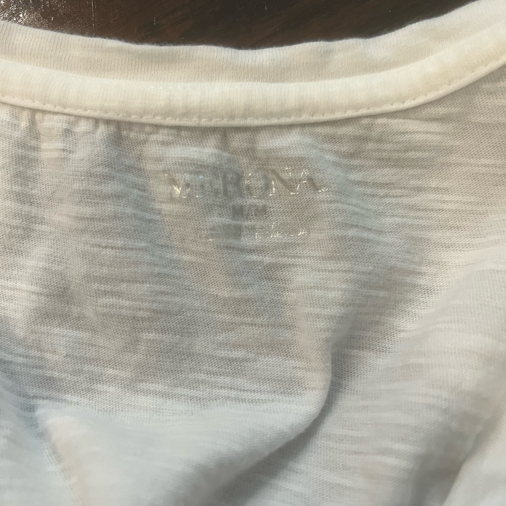Merona Women’s White Lightweight V-Neck Cap Sleeve Top - Picture 3 of 5